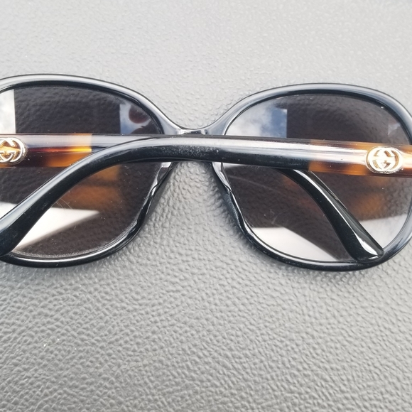 Gucci Sunglasses - Picture 7 of 16
